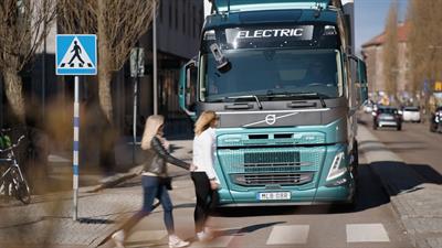 Volvo Trucks new safety systems aim to increase safety of vulenrable road users.
